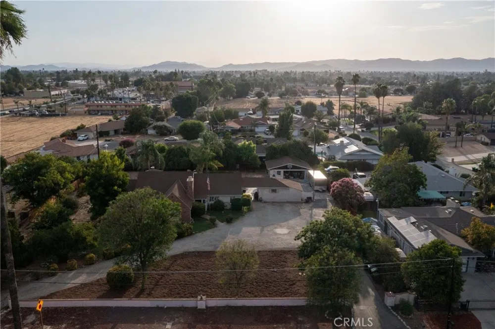 161 Cornell Hemet, CA 92544