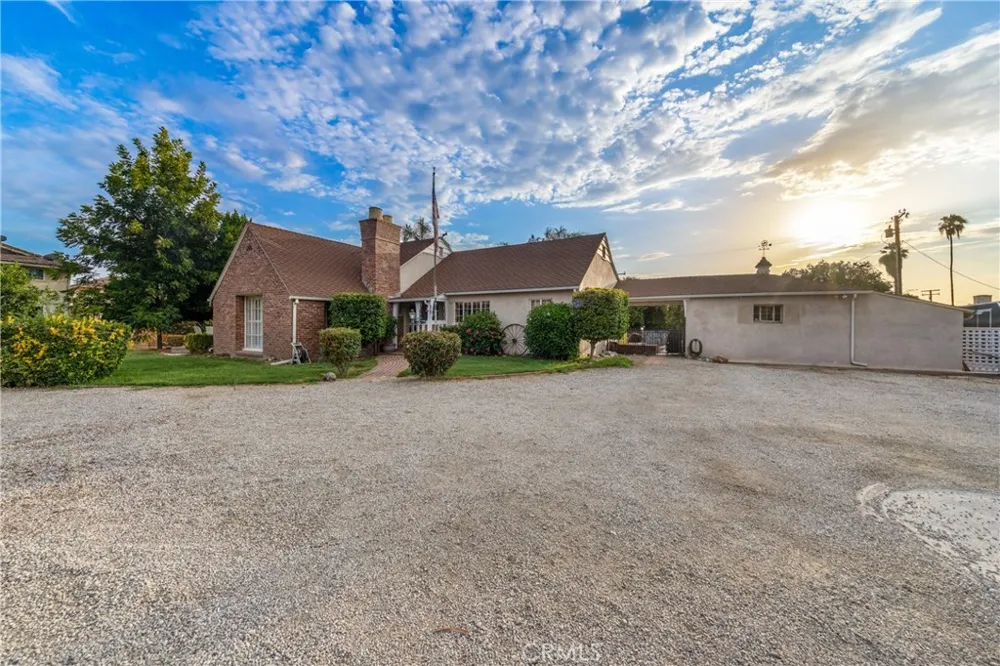 161 Cornell Hemet, CA 92544