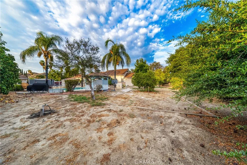 161 Cornell Hemet, CA 92544