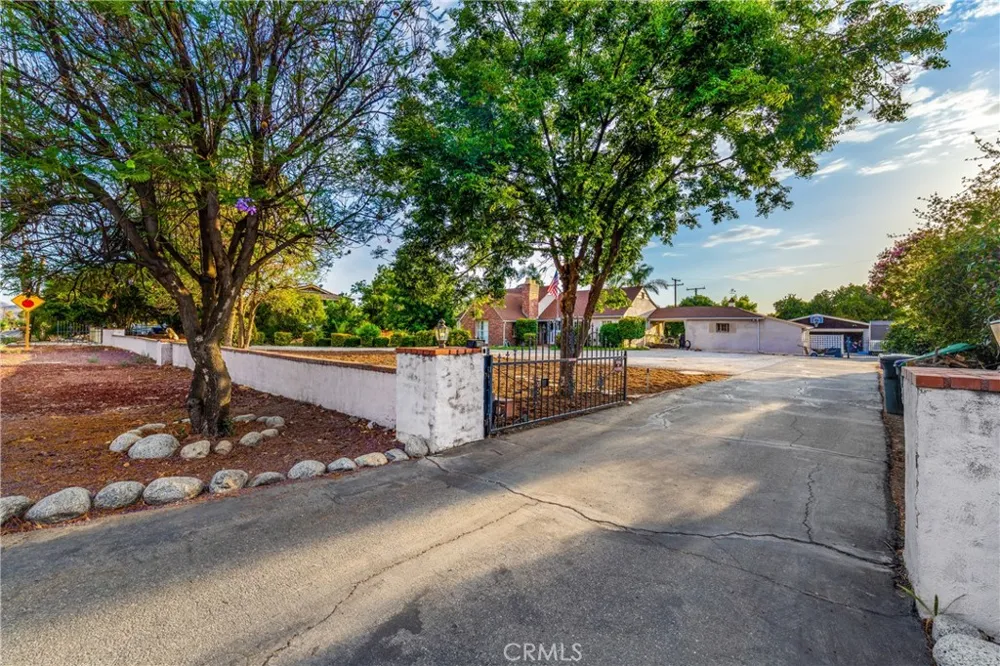 161 Cornell Hemet, CA 92544