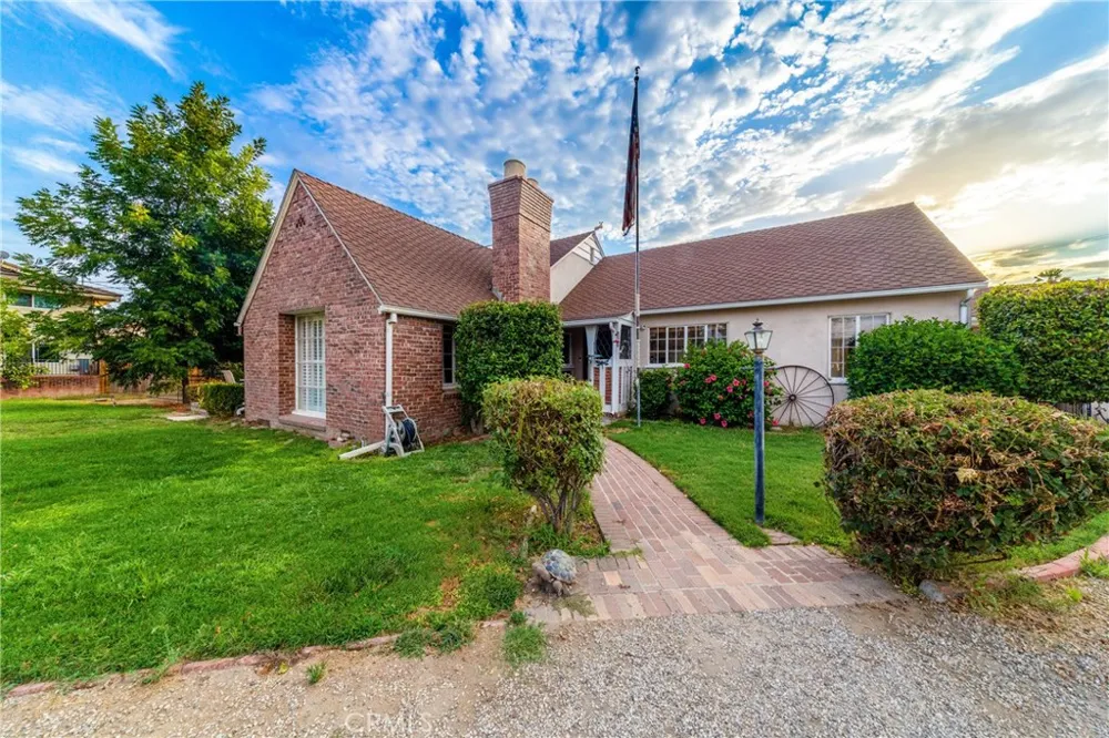 161 Cornell Hemet, CA 92544