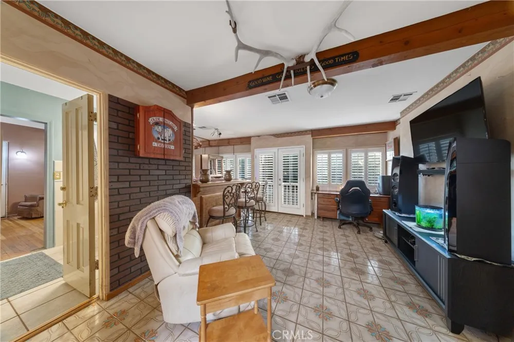 161 Cornell Hemet, CA 92544