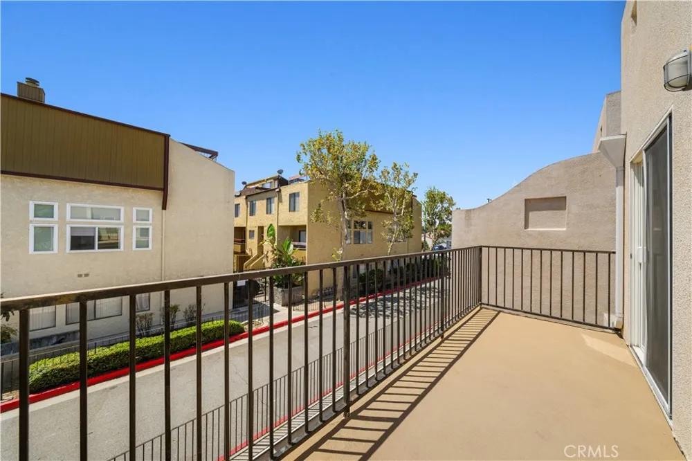 1008 S Marengo Avenue #D Alhambra, CA 91803