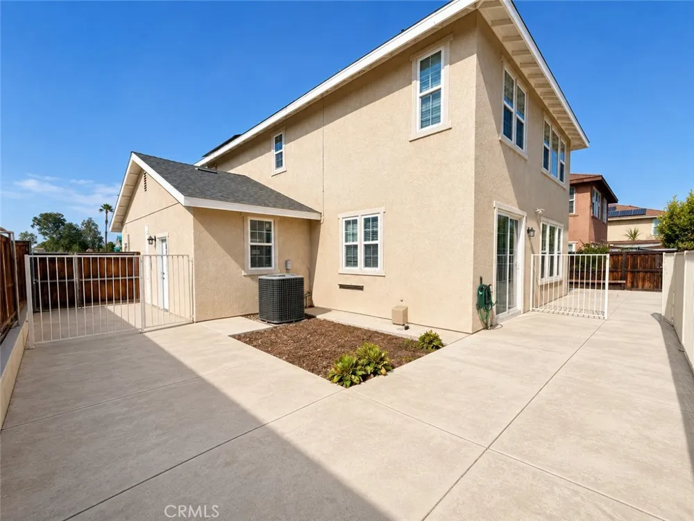 20329 Red Poppy Ln Riverside, CA 92508