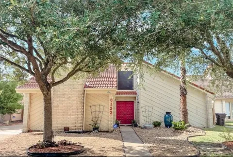 6122 Gallant Forest Drive