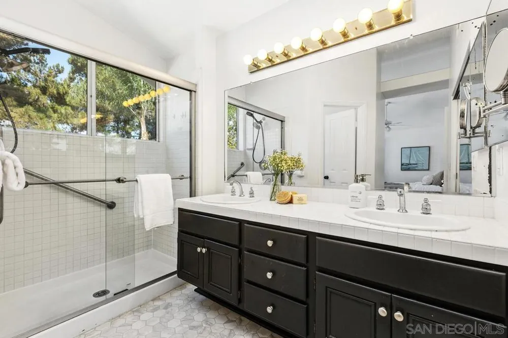 1039 Honeysuckle Drive San Marcos, CA 92078