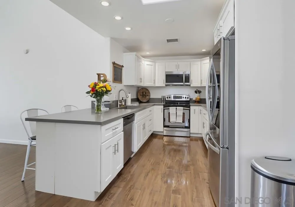 3221 E Victoria Alpine, CA 91901