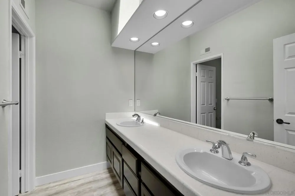 9756 Keeneland Row La Jolla, CA 92037