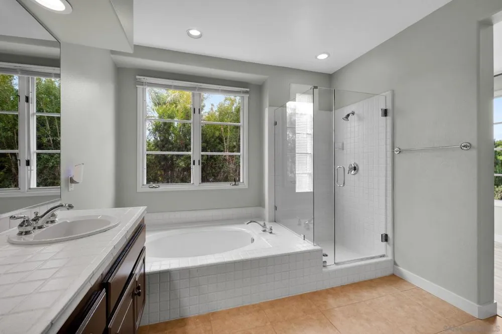 9756 Keeneland Row La Jolla, CA 92037