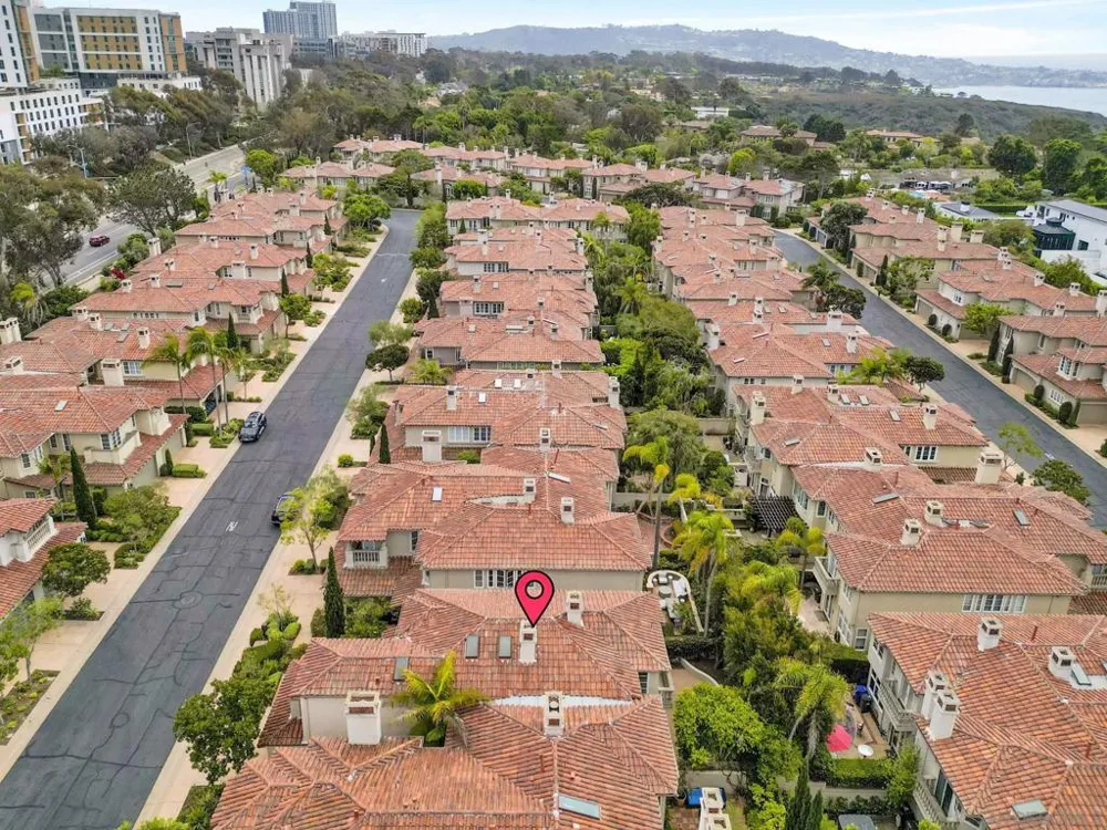 9756 Keeneland Row La Jolla, CA 92037