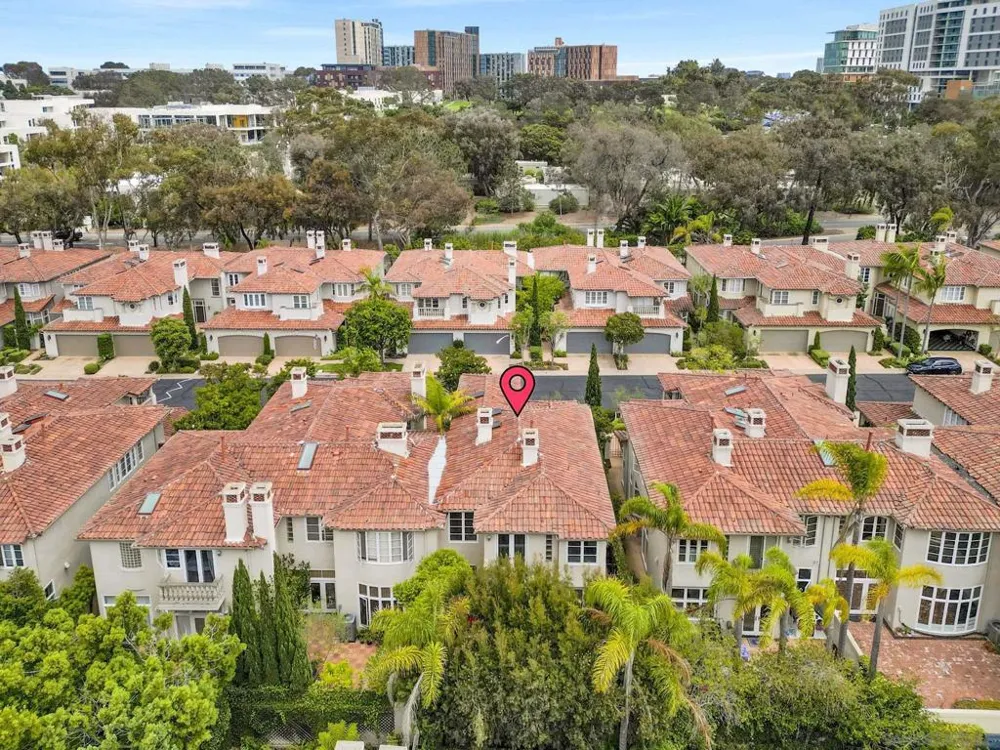 9756 Keeneland Row La Jolla, CA 92037