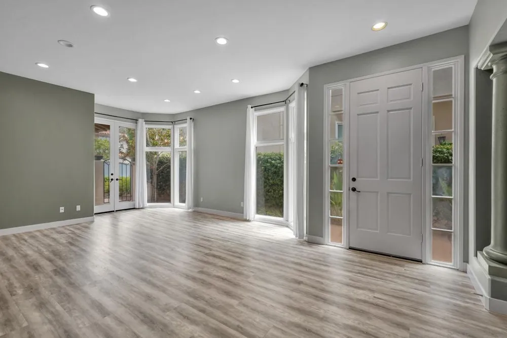 9756 Keeneland Row La Jolla, CA 92037