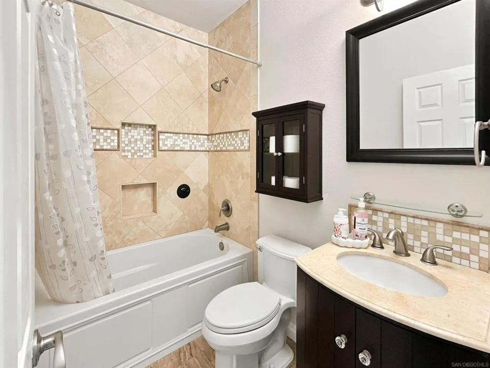 10970 Ivy Hill #2 San Diego, CA 92131