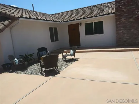 8888 La Jolla Scenic Drive N
