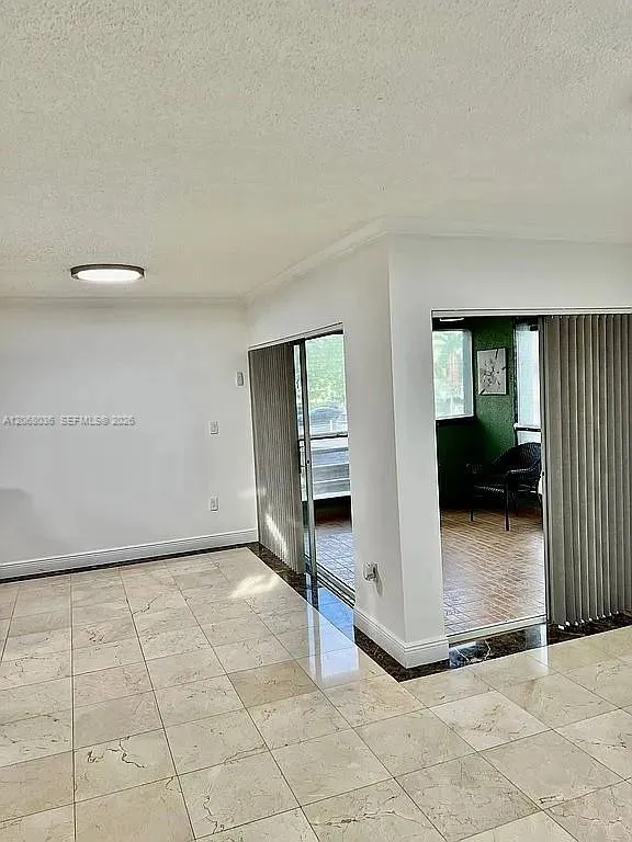 11183 NW 7th St #204-20 Miami, FL 33172