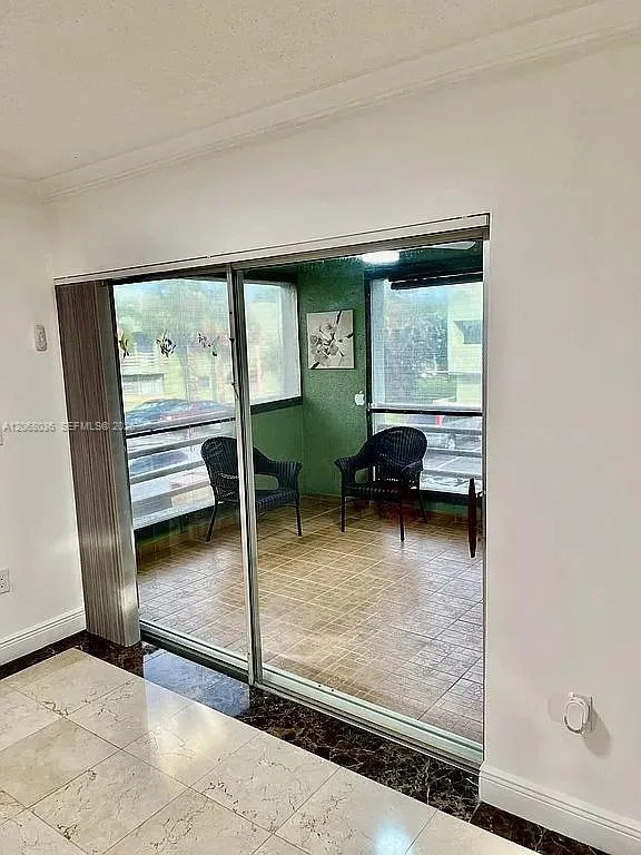 11183 NW 7th St #204-20 Miami, FL 33172
