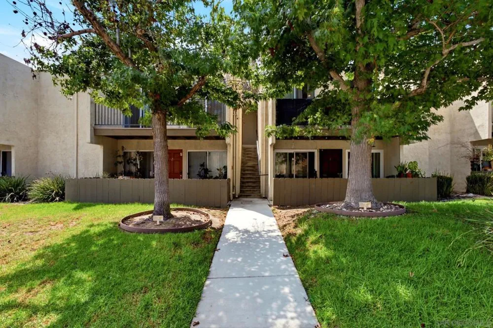 2850 Reynard Way #16 San Diego, CA 92103