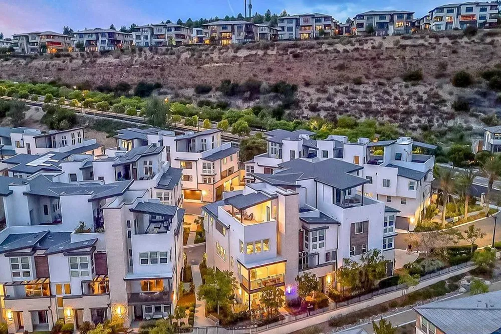 2858 Avella Cir San Diego, CA 92108