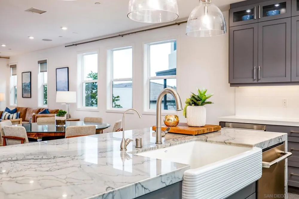 2858 Avella Cir San Diego, CA 92108