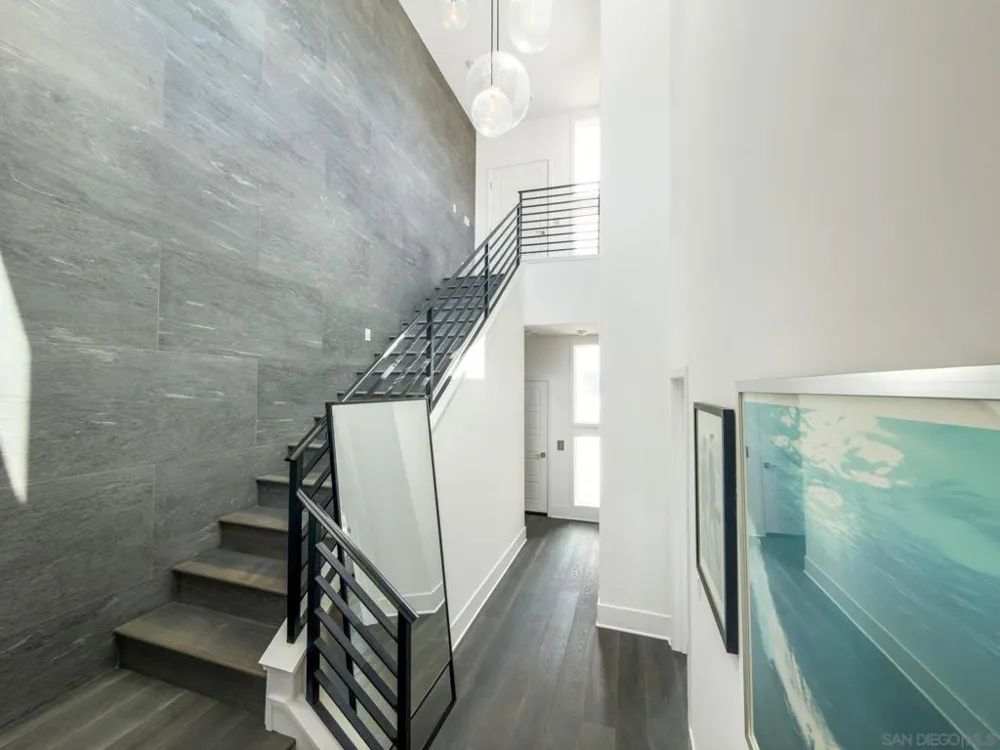 2858 Avella Cir San Diego, CA 92108