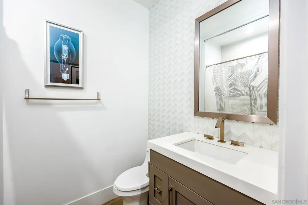2858 Avella Cir San Diego, CA 92108