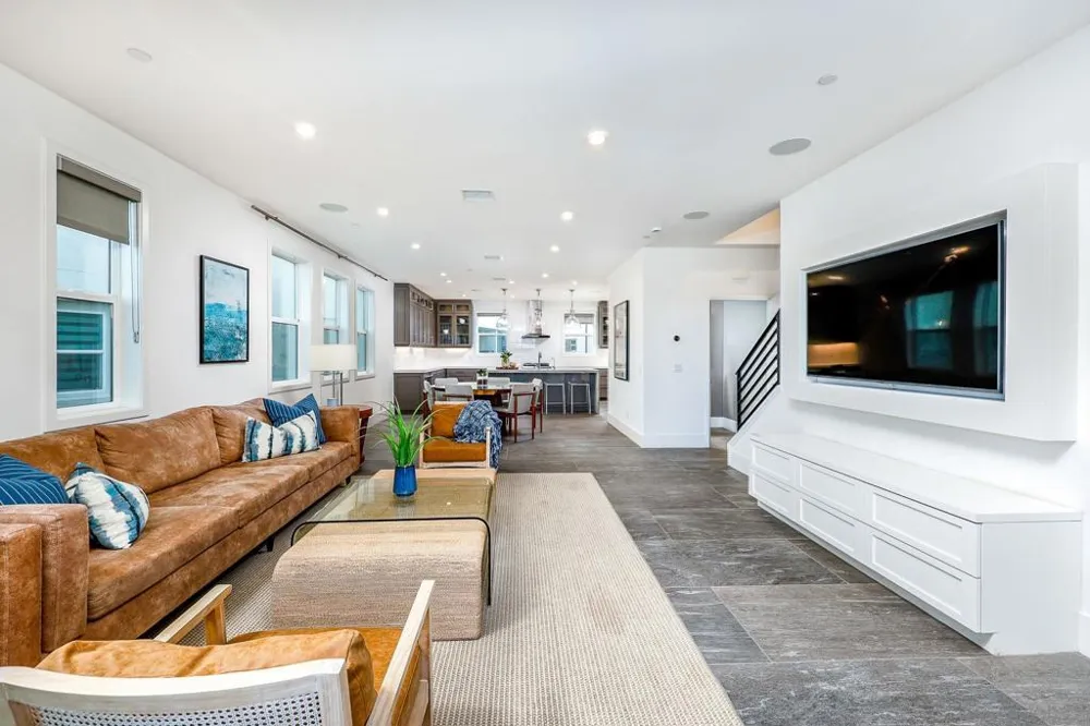 2858 Avella Cir San Diego, CA 92108