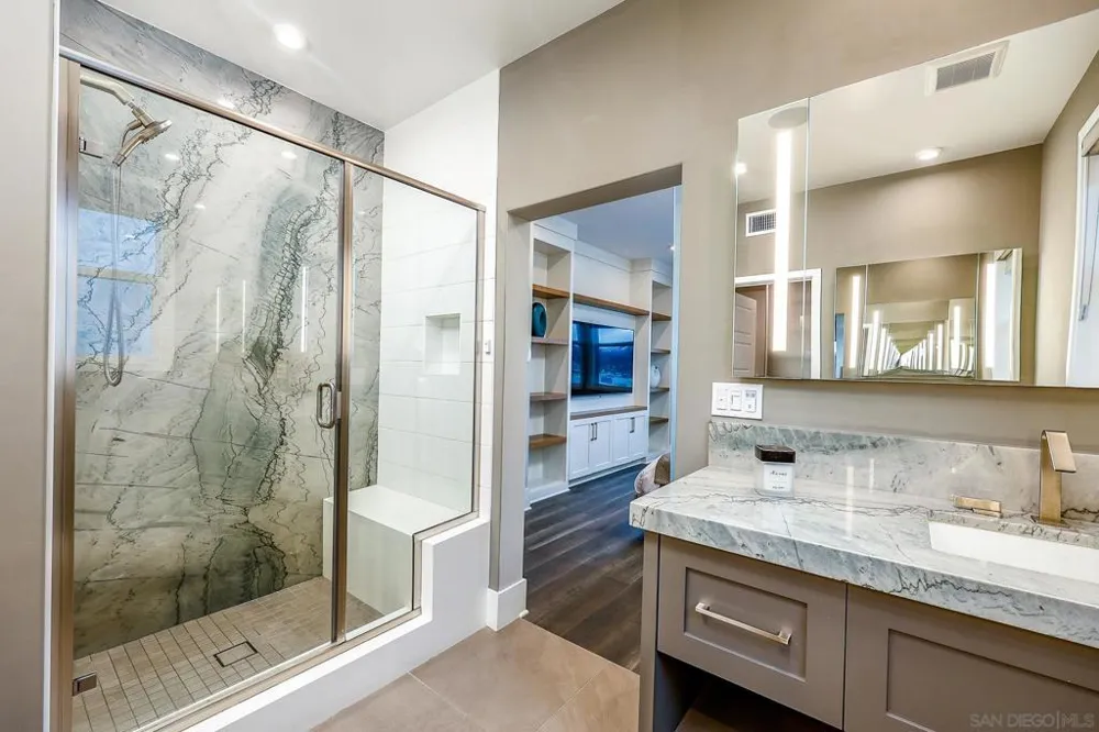 2858 Avella Cir San Diego, CA 92108