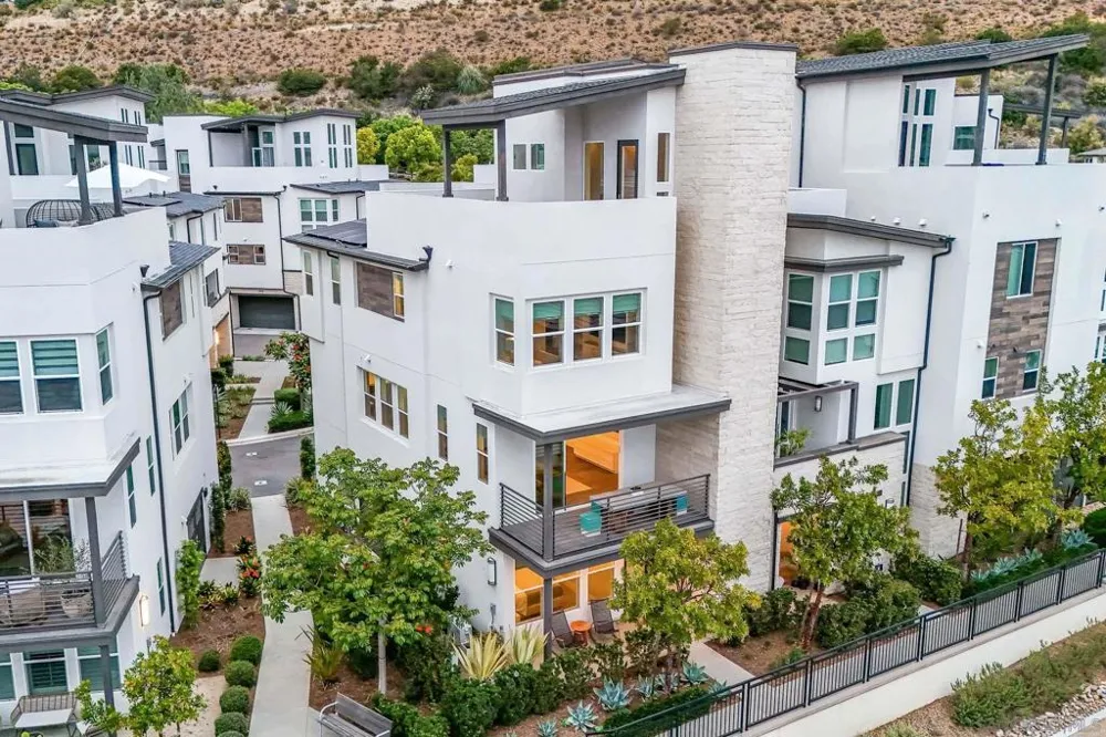 2858 Avella Cir San Diego, CA 92108