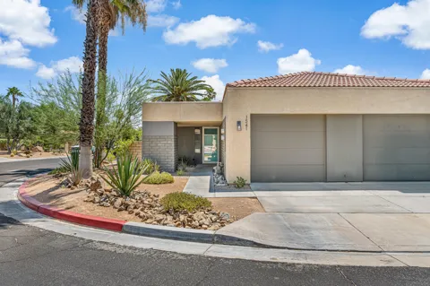 1541 Sunflower Court