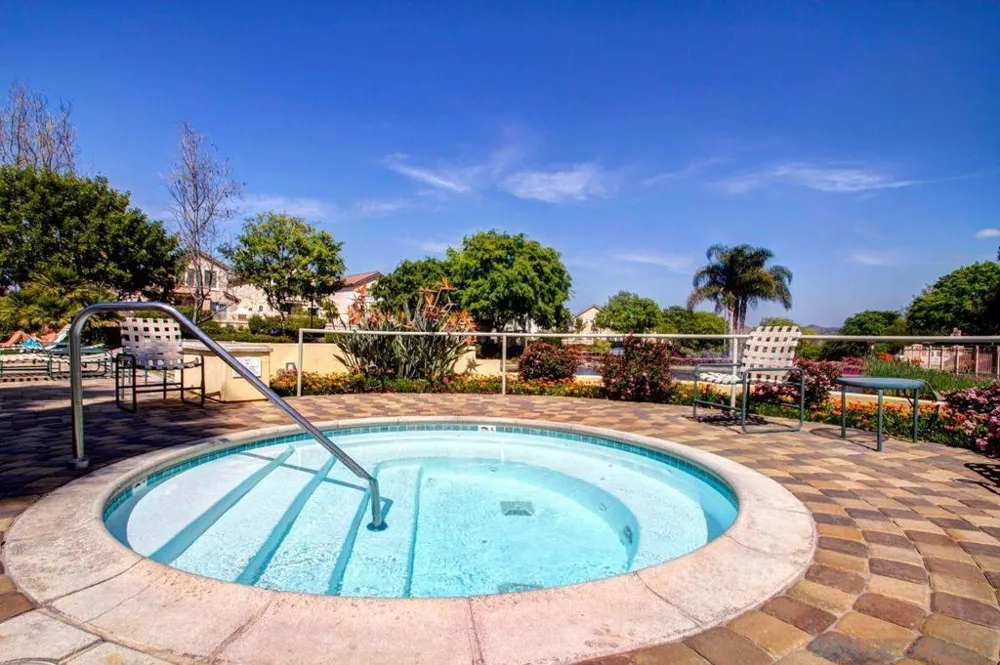 18764 Caminito Cantilena #148 San Diego, CA 92128