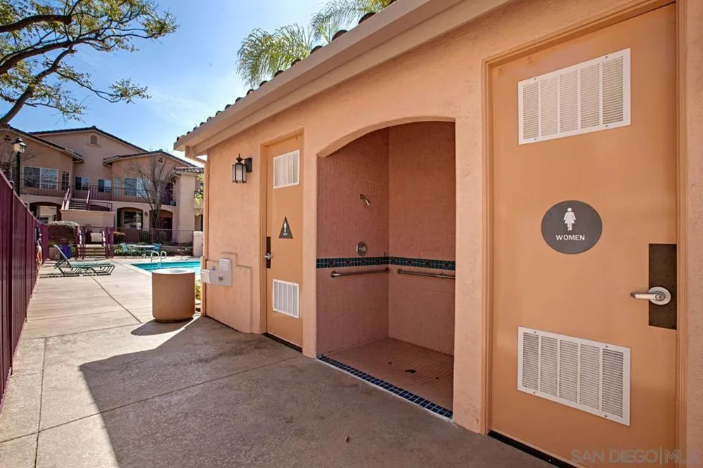 18764 Caminito Cantilena #148 San Diego, CA 92128