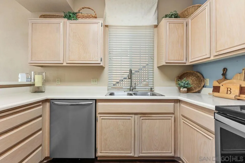 18764 Caminito Cantilena #148 San Diego, CA 92128
