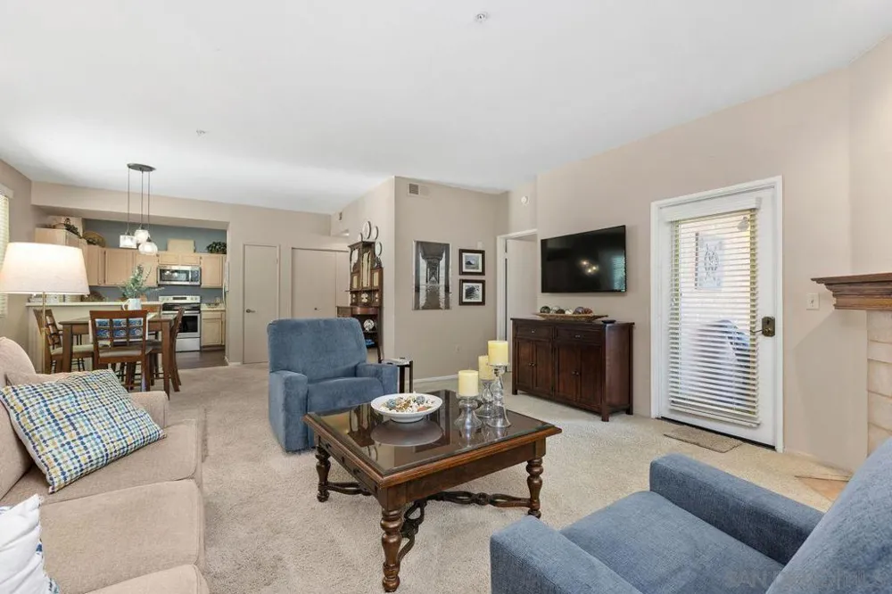 18764 Caminito Cantilena #148 San Diego, CA 92128
