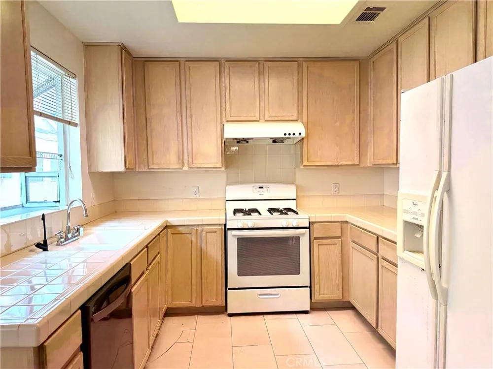 312 Genoa #C Monrovia, CA 91016