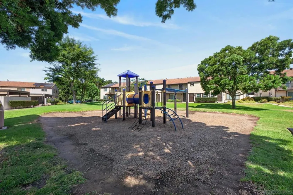 10376 Frank Lane Santee, CA 92071