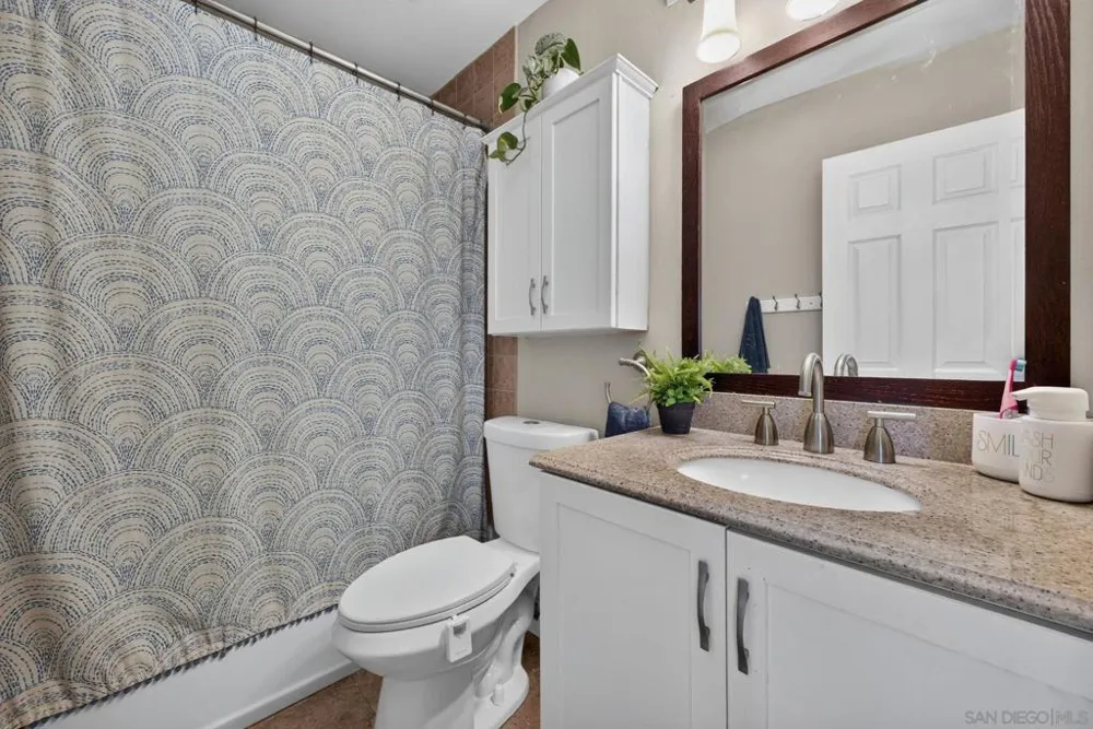 10376 Frank Lane Santee, CA 92071