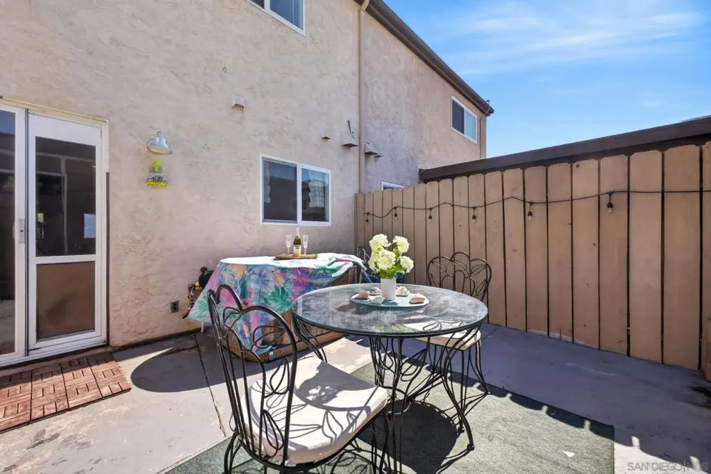 10376 Frank Lane Santee, CA 92071