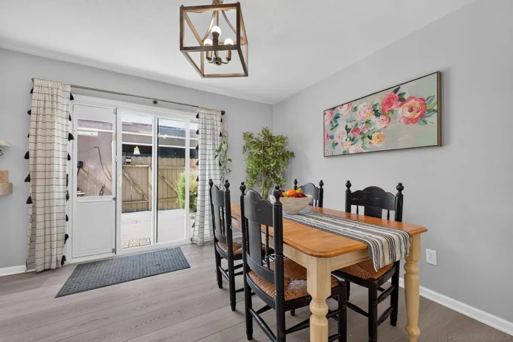 10376 Frank Lane Santee, CA 92071