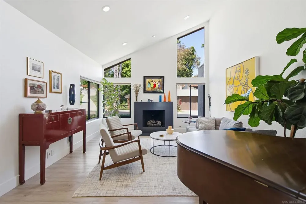 633 Camino Ynez Solana Beach, CA 92075
