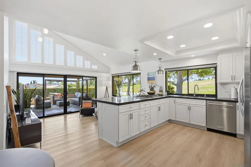 633 Camino Ynez Solana Beach, CA 92075
