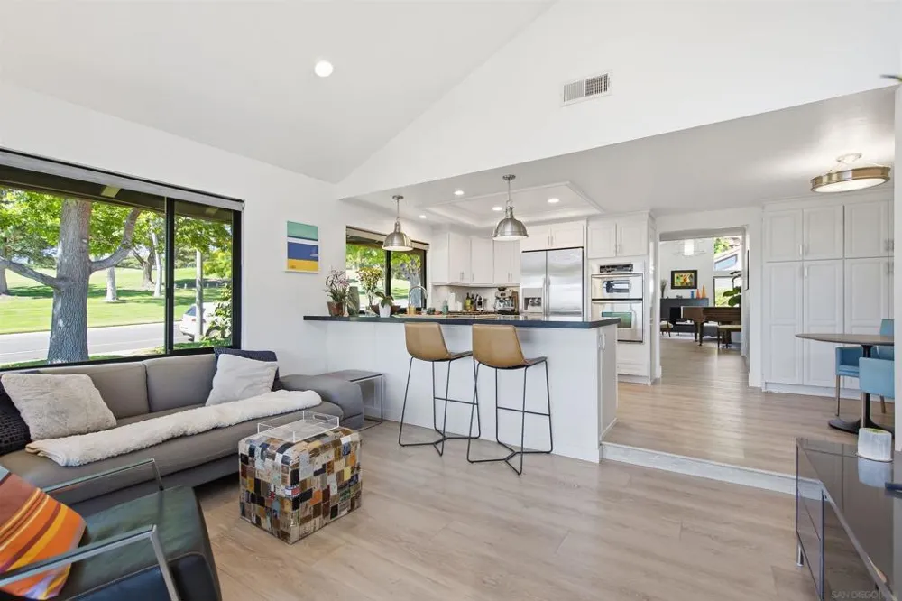 633 Camino Ynez Solana Beach, CA 92075