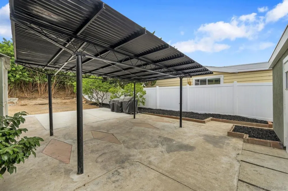 9222 Overton San Diego, CA 92123