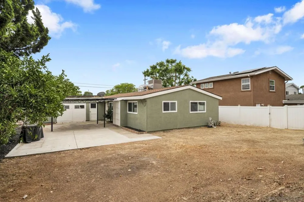 9222 Overton San Diego, CA 92123
