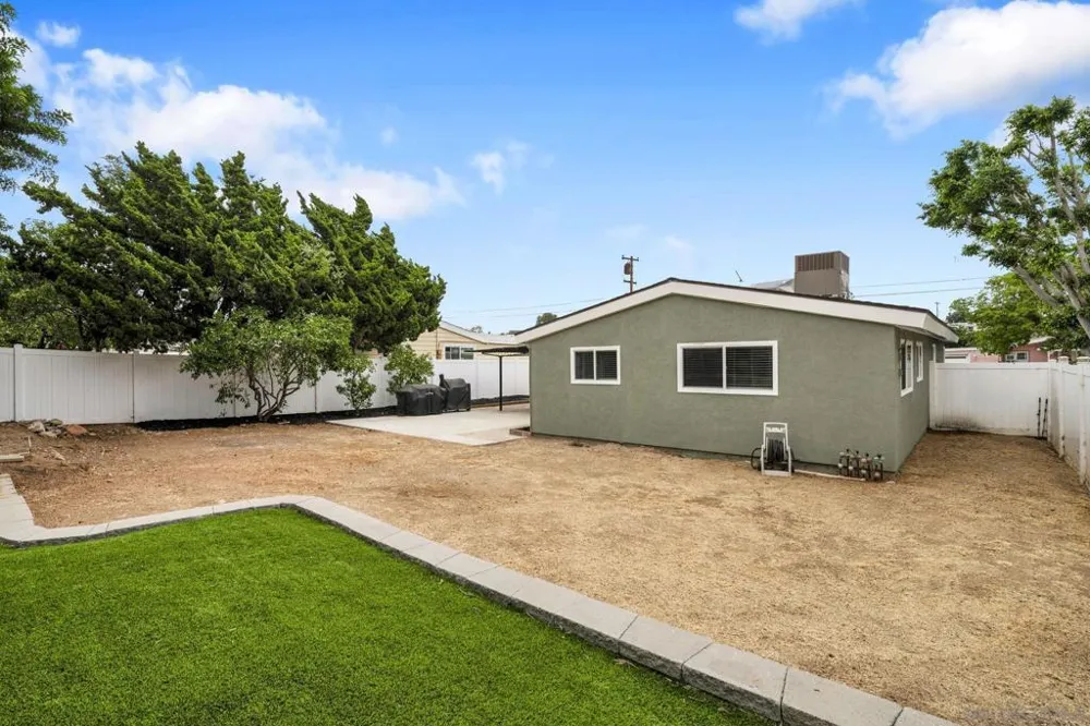 9222 Overton San Diego, CA 92123