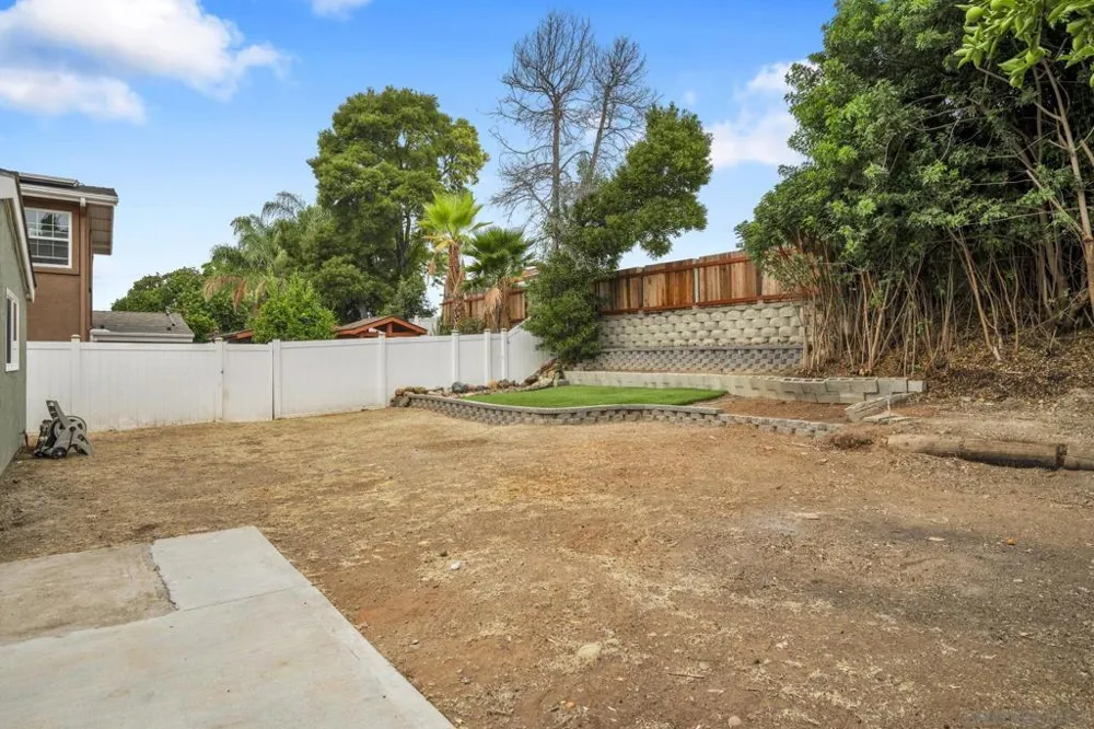 9222 Overton San Diego, CA 92123