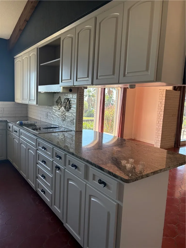 120 Shore Drive Portland, TX 78374