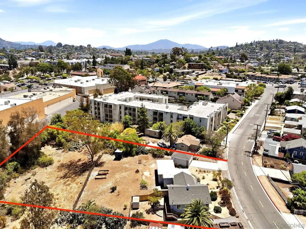 5065 Guava Ave La Mesa, CA 91942