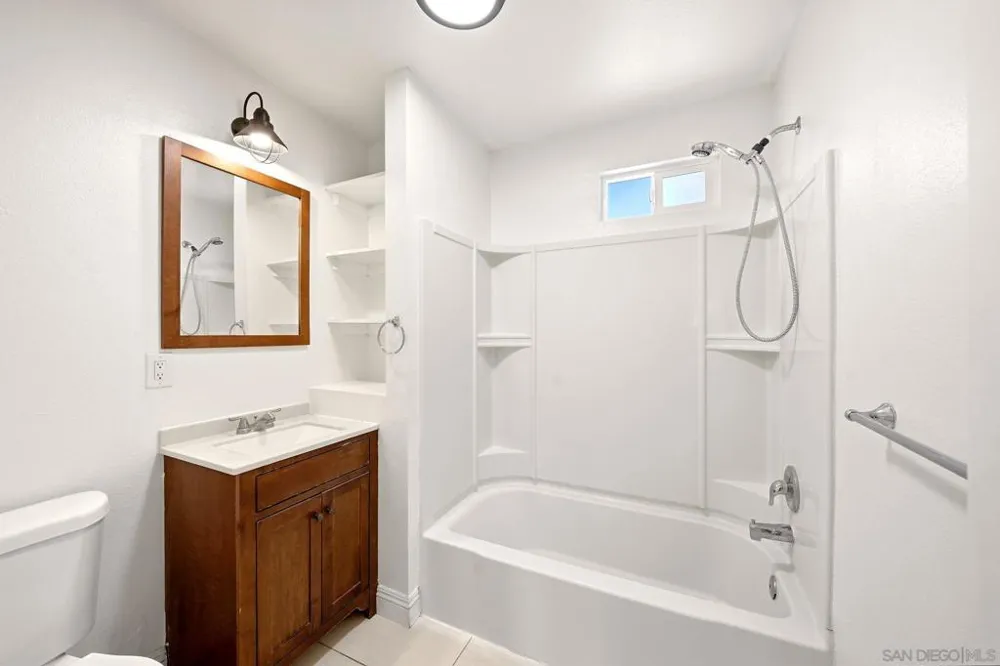 5065 Guava Ave La Mesa, CA 91942