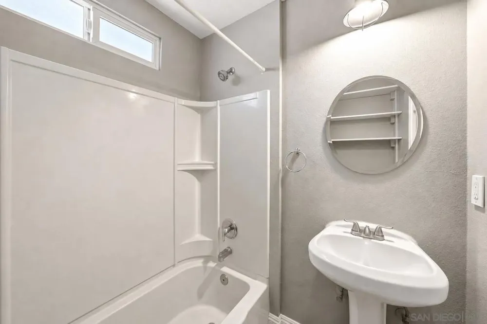 5065 Guava Ave La Mesa, CA 91942