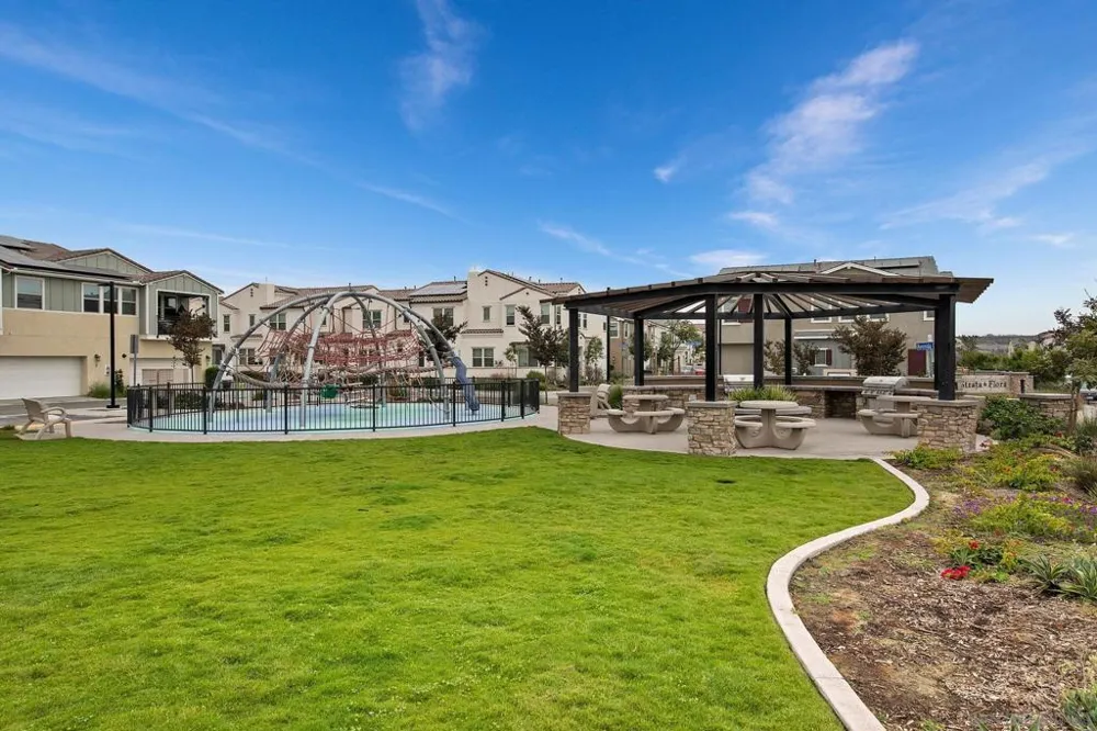 2158 Tributary Drive #1 Chula Vista, CA 91913